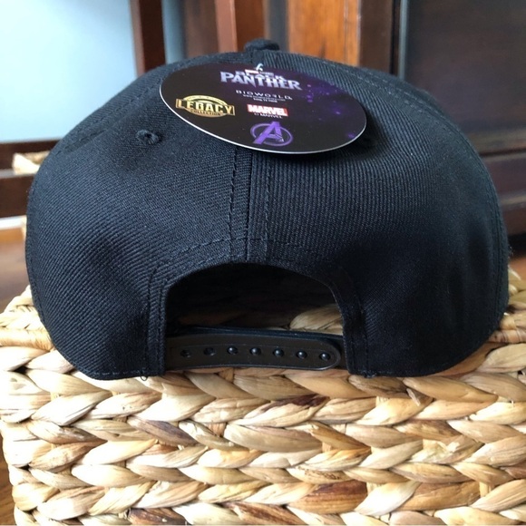 Bioworld Marvel Black Panther SnapBack hat - Picture 2 of 6